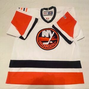 New York Islanders Vintage Official NHL  Licensed 80’s Jersey Large